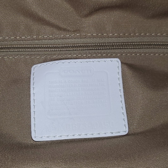 Coach patchwork purse🎉🎉HP🎉🎉 - Picture 6 of 11